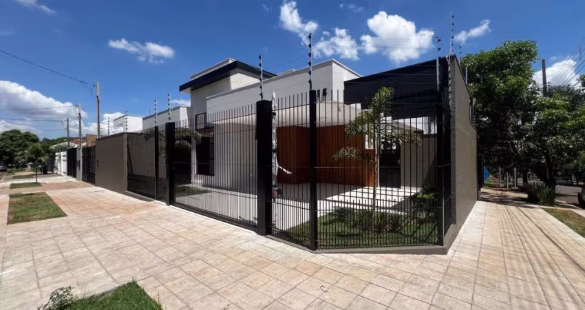 Casa para Venda em Maringá, Jardim Leblon, 3 dormitórios, 1 suíte, 3 banheiros, 3 vagas