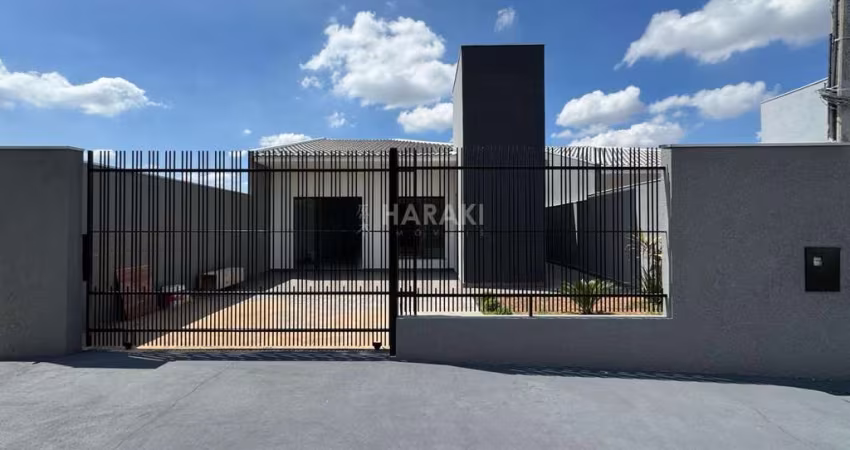 Casa para Venda em Maringá, Jardim Guairacá, 3 dormitórios, 1 suíte, 2 banheiros, 2 vagas