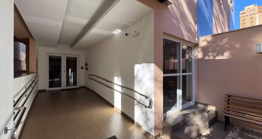 Apartamento para Locação em Maringá, Zona 07, 2 dormitórios, 1 suíte, 2 banheiros, 2 vagas