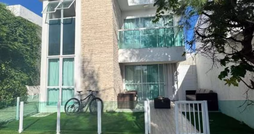 Casa Duplex à Venda - 4 Quartos, suite e varanda - Buraquinho, Lauro de Freitas