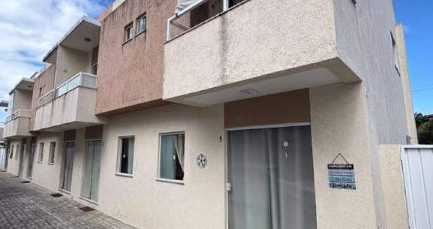 Casa Mobiliada para Aluguel em Ipitanga ? 3 Quartos, Suíte e Varanda