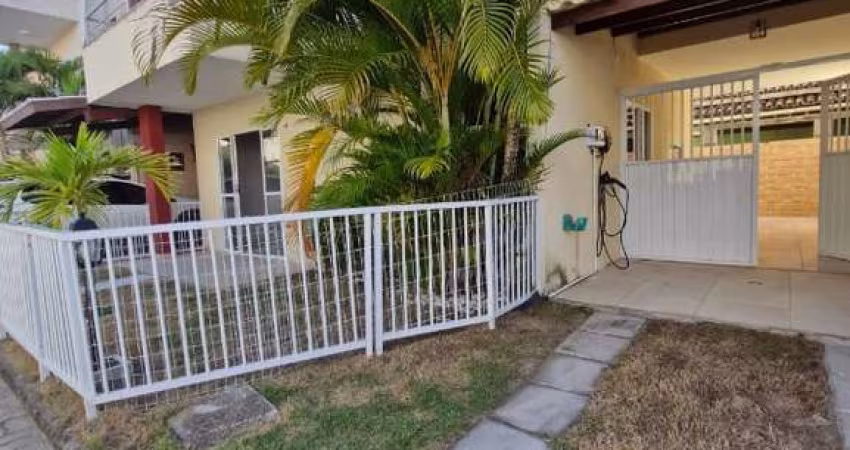 Casa à Venda ? 4 Quartos, 3 Suítes, Varanda ? Condomínio Fechado ? Buraquinho