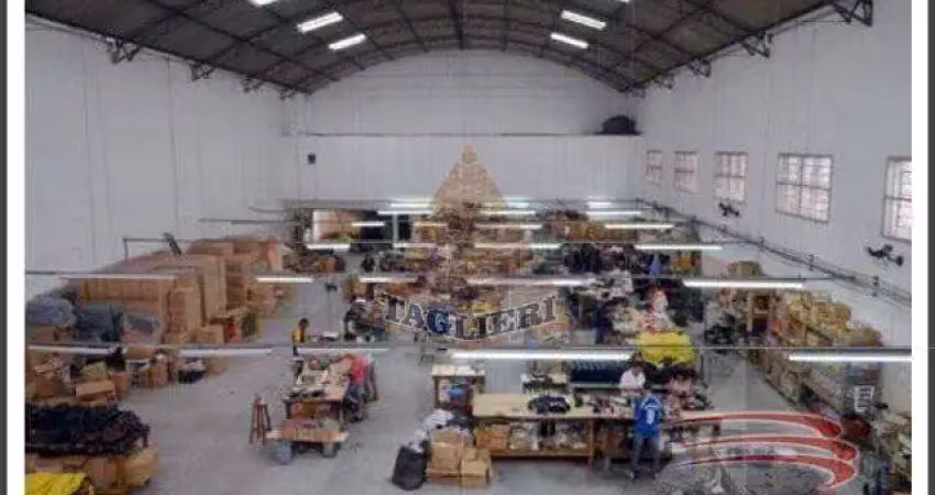 Galpão 1100m2. pé direito 14mts.trifásico. locado mas vende