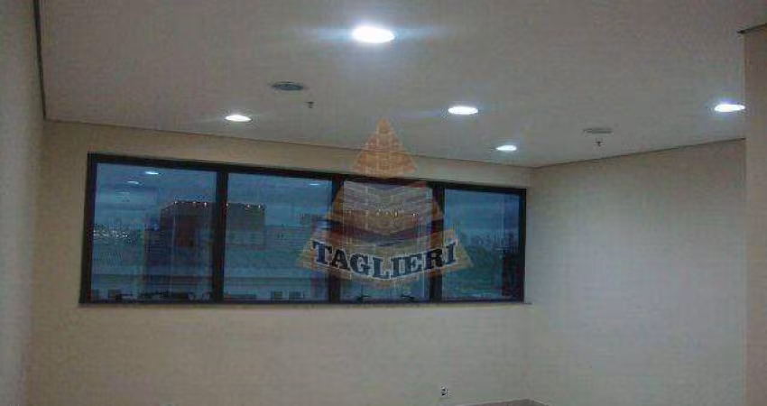 Sala com 36m2. Ao lado Metrô Tatuapé. Está locada, mas vende