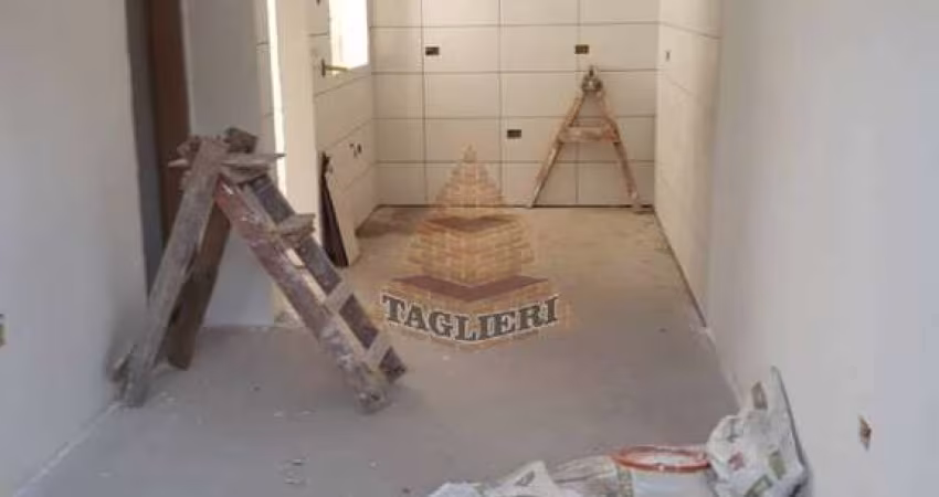 SOBRADO 2 SUITES NOVO PORCELANATO PQUE. BOTURUSSU
