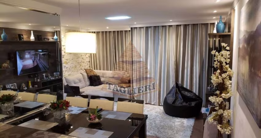 Lindo apto 63m2 com 1 vaga. Deixou com 2 dormitórios e ampliou a sala
