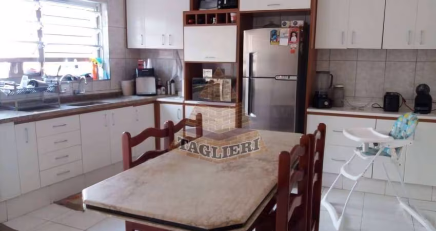 SOBRADO 3 D.1 SUITE C/ARMÁRIOS LAVABO SALA 2 AMBIENTES REFORMADO