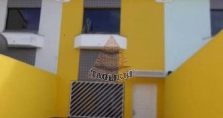 Sobrado com 3 quartos, 100 m², à venda por R$ 450.000