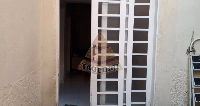 CASA C/ TERRENO 7X28 MTS. 02 DORMITORIOS - PARI - Canindé