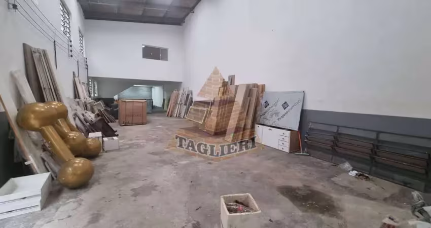 Barracão / Galpão / Depósito com 4 salas para alugar na Vila Carmosina, São Paulo 