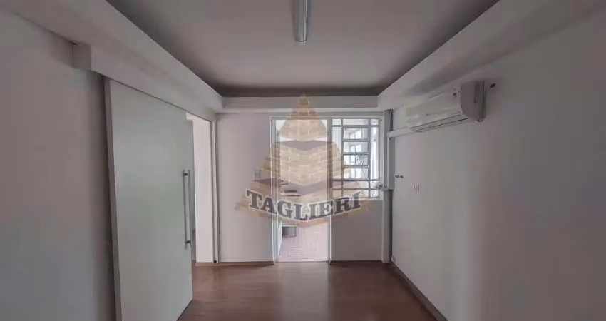 Sala comercial com banheiro duplo e vaga de garagem
