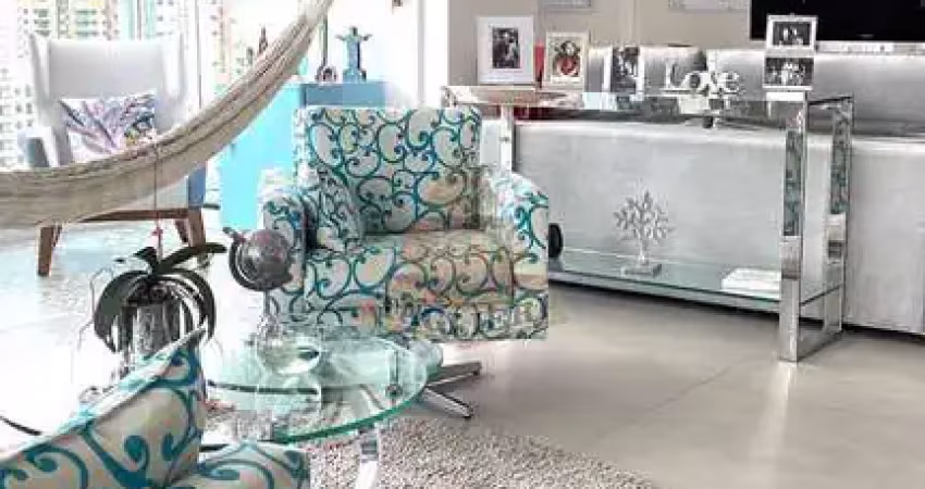 Apto alto padrão Tatuapé com varanda gourmet, impecável