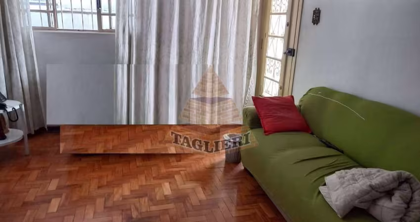 CASA TERREA 3 DORMITÓRIOS 1 SUITE PEQUENA SALA ENTRADA LATERAL4 VAGAS