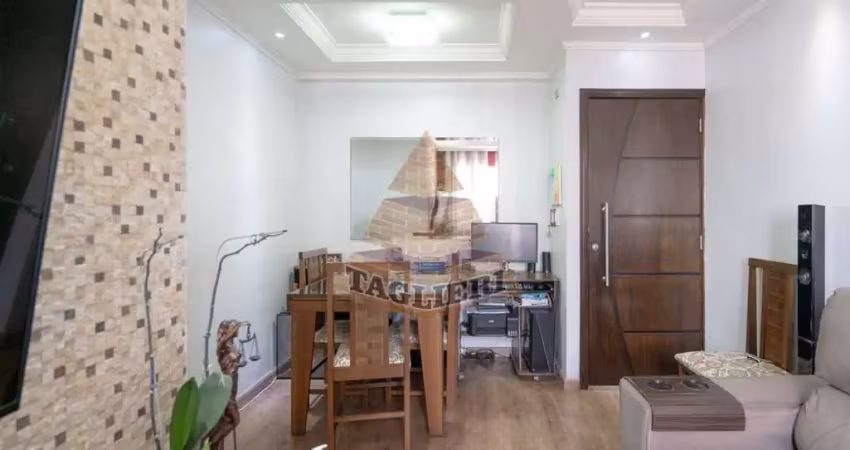 Vende-se apartamento na mooca , 02 dormitórios próximo a  estação do metro