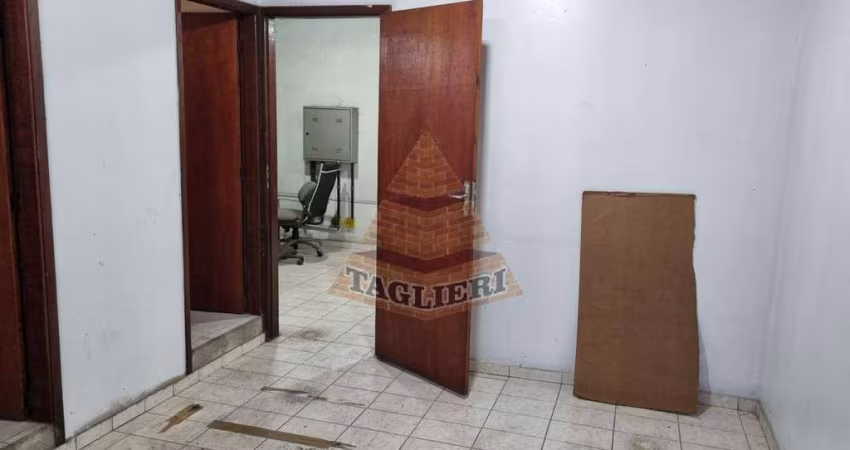 ALUGA-SE OU VENDE-SE PRÉDIO COMERCIAL COM 03 ANDARES C/RENDA