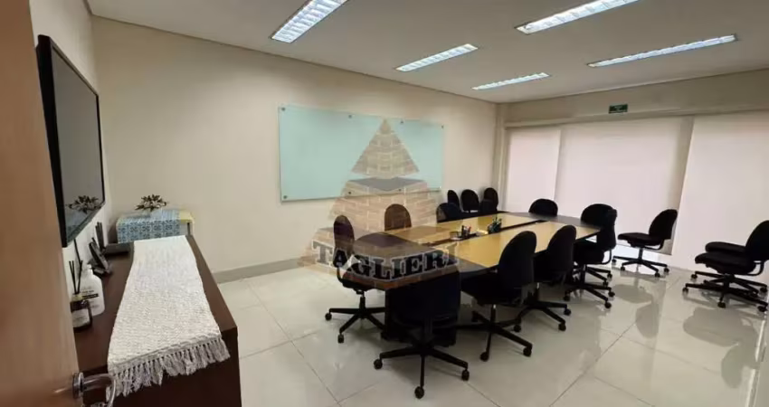 Casa comercial carrão impecável, fino acabamento. grande e arejada