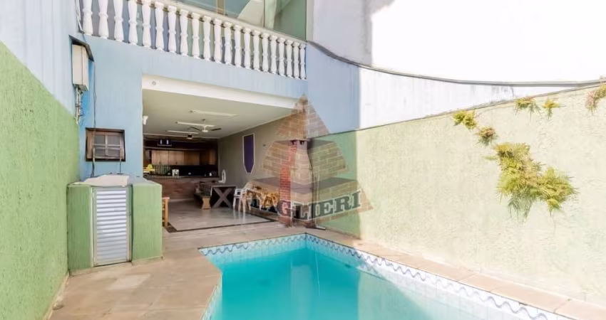 LINDO SOBRADO A VENDA COM PISCINA NA ÁGUA RASA