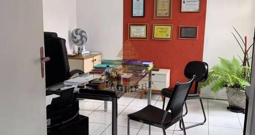 Casa no Tatuapé com  240 m² abaixo da avaliação!! Raridade!