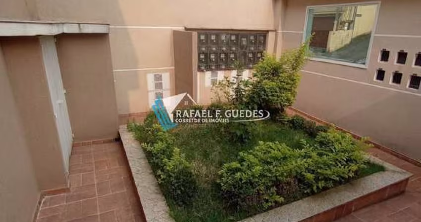 Sobrado em Condomínio Fechado – 2 Suítes e 2 Vagas – Parada Inglesa