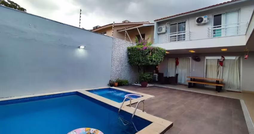 Casa em condomínio fechado com 3 quartos à venda na Rua Santa Cruz, Flores, Manaus