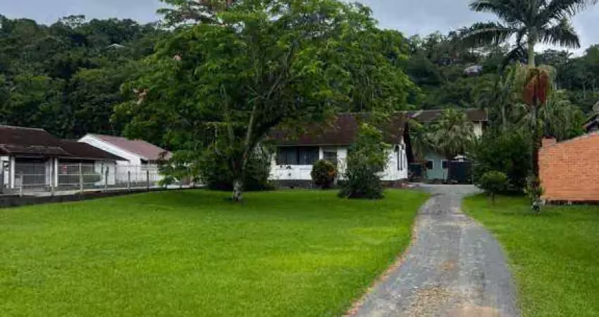Casa com 4 quartos à venda na Rua dos Atiradores, Centro, Pomerode