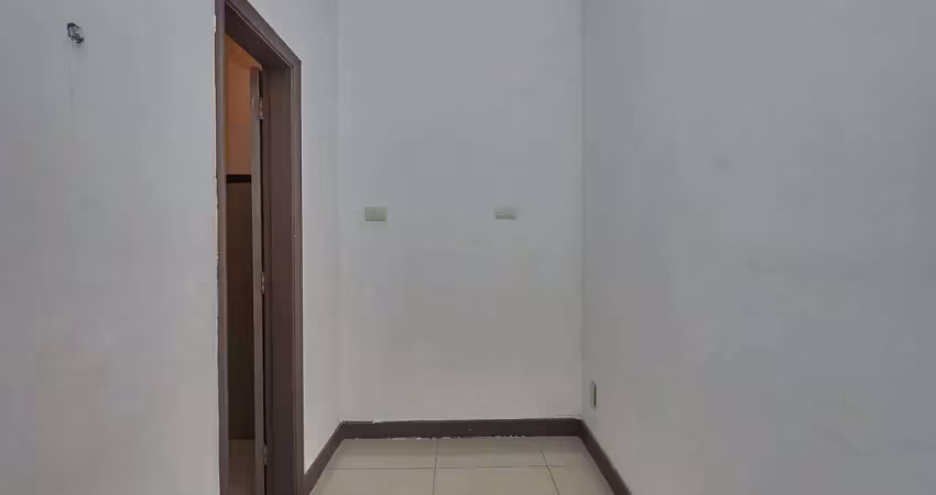 Excelente sala dividida em recepção, 2 salas com ar condicionado e b