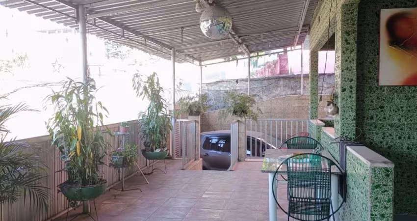 Casa com 4 quartos à venda na Rua Maria Rasuk Vilela, 200, Jardim Meriti, São João de Meriti
