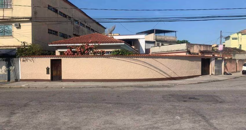 Casa com 3 quartos à venda na Rua Marapendi, 102, Marechal Hermes, Rio de Janeiro