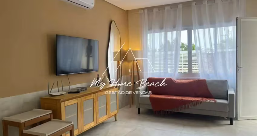 Sobrado em condomínio disponível à venda localizado à 700 metros do mar !