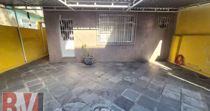 Casa com 3 quartos, vista alegre, rio de janeiro - r$ 640 mil, cod: 24