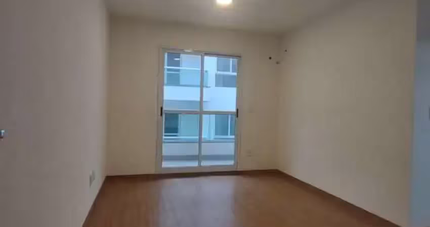 Localizado no bairro de bangu, no rio de janeiro, este apartamento de 2 dormitórios é ideal para quem busca conforto e praticidade. com uma área total e privativa de 52m², o imóvel conta com esquadria