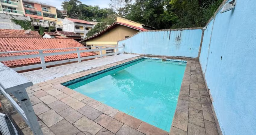 Casa com 4 quartos à venda na Vila Valqueire, Rio de Janeiro 