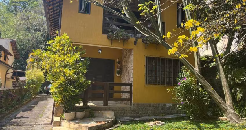 Casa com 4 quartos à venda na Avenida Portugal, 659, Valparaíso, Petrópolis