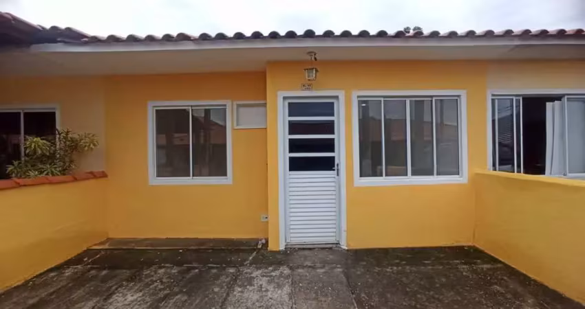 Casa linear dentro de condomínio em campo grande rj