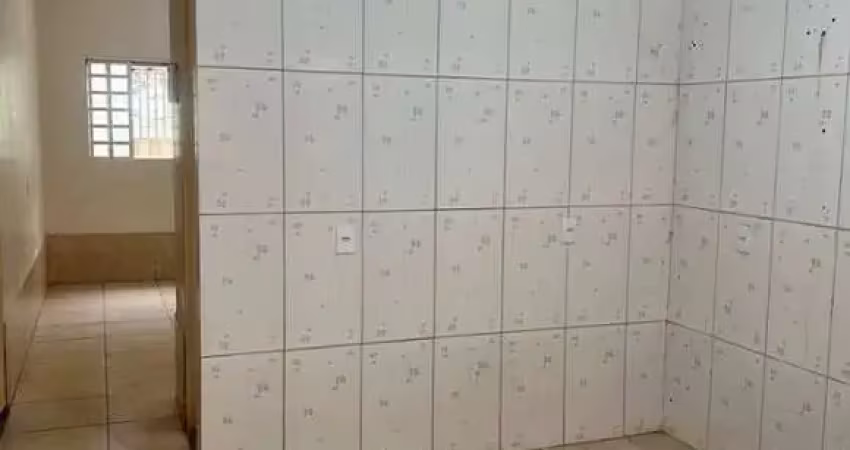 Casa com 2 quartos à venda no Jardim Tonato, Carapicuíba 