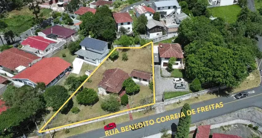 Terreno à venda próximo a ópera de árame – ótima localização