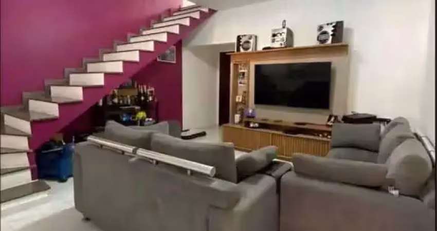 Localizada em um dos bairros mais charmosos de guarulhos, a casa no taboão é o lugar perfeito para quem busca conforto, praticidade e qualidade de vida. com três dormitórios, sendo uma suíte, esta res