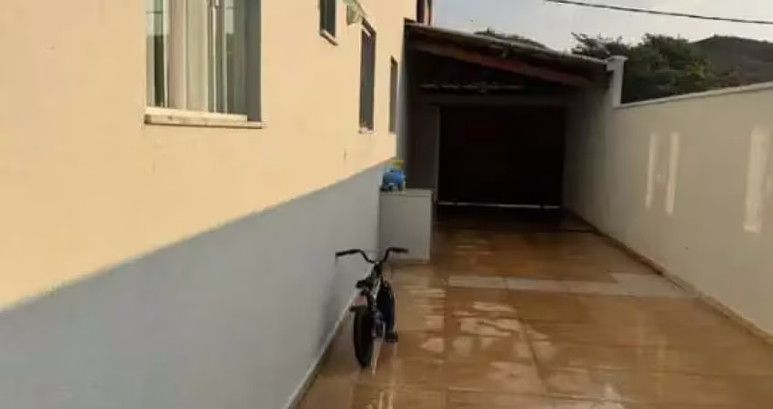Sobrado a venda - localizado na rua antônio cavazzam, no parque peruche 

ótima oportunidade para sair do aluguel 

 2 dormitórios 
 1 banheiro
 1 vaga de garagem
 cozinha americana
 lavanderia
 corre