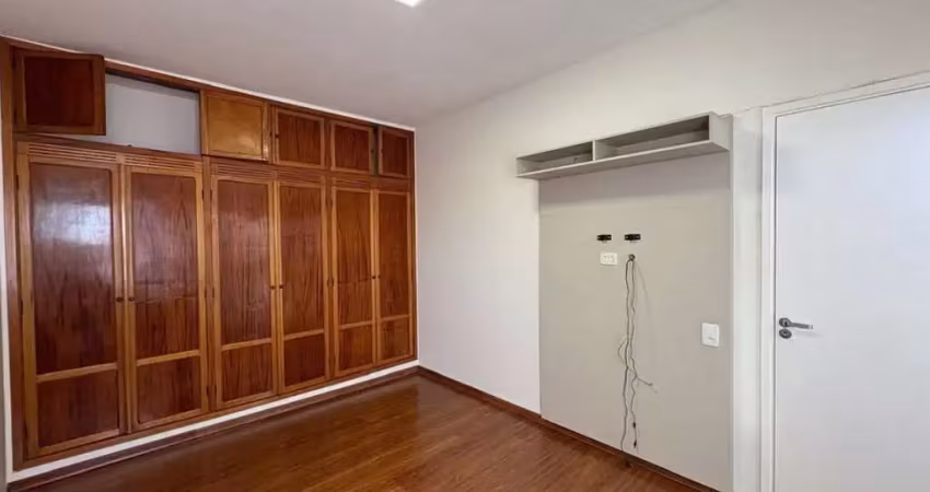 Sobrado a venda - localizado na rua barlavento, no parque são lucas 

ótima oportunidade para sair do aluguel 

 2 dormitórios 
 1 banheiro
 1 vaga de garagem
 lavanderia
 corredor espaçoso