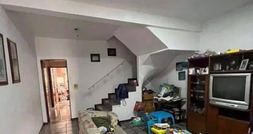 Localizada na charmosa vila dalva, em são paulo, esta casa encantadora está disponível para venda e pode ser sua com uma entrada a partir de 25.000! sim, você leu certo, pode utilizar seu fgts ou até 
