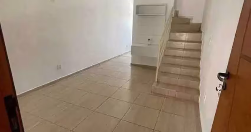 Sobrado a venda - localizado na rua dos macuxis, vila nova cachoeirinha 

ótima oportunidade para sair do aluguel 

 2 dormitórios 
 1 banheiro
 1 vaga de garagem
 lavanderia