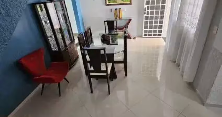 Casa com 3 quartos à venda na Vila São Carlos, Itaquaquecetuba 