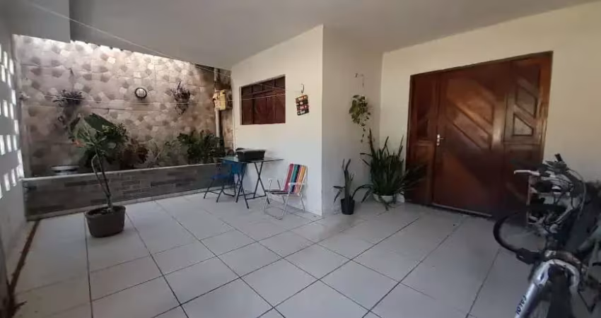 Casa à venda – r. correira de almeida – jabaquara – são paulo
 cep: 04342-080

 excelente oportunidade para morar no jabaquara!

 72 m²
 3 quartos
 1 banheiro
 2 vagas de garagem

diferenciais:
 local