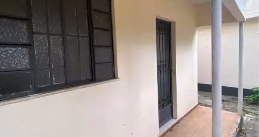 Casa a venda no jaraguá, próx a estação vila clarice 290mil á vista, ou parcelado com uma entrada a partir de 30mil mais as parcelas (a combinar).
documentação completa
aceita fgts
aprova com restriçã