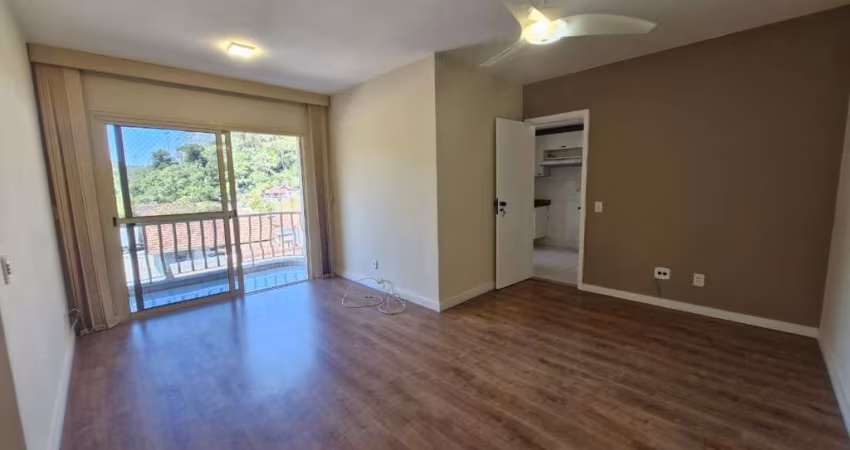Venda - apartamentos - 2 dormitórios - mosela - petrópolis - rj