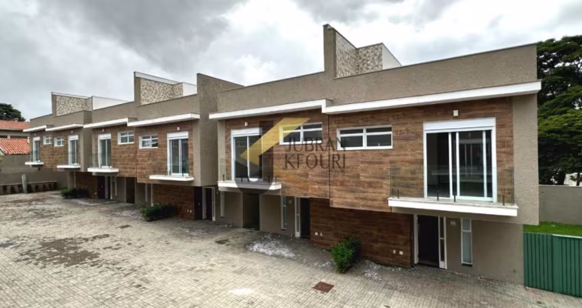 Casa à venda em Condomínio ao lado da Lagoa do Taquaral, com 3 suítes e garagem para 2 carros.