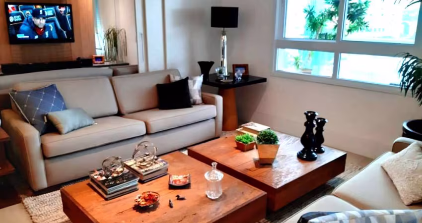 Apartamento à venda no Cambuí, 4 dormitórios (3 suítes), lazer comum e 4 garagens.