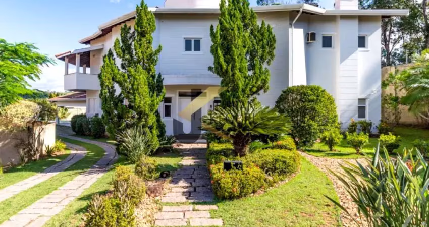 Casa em condomínio à venda em sousas, com 6 suítes (2 térreas), espaço gourmet e garagem para 10 carros.