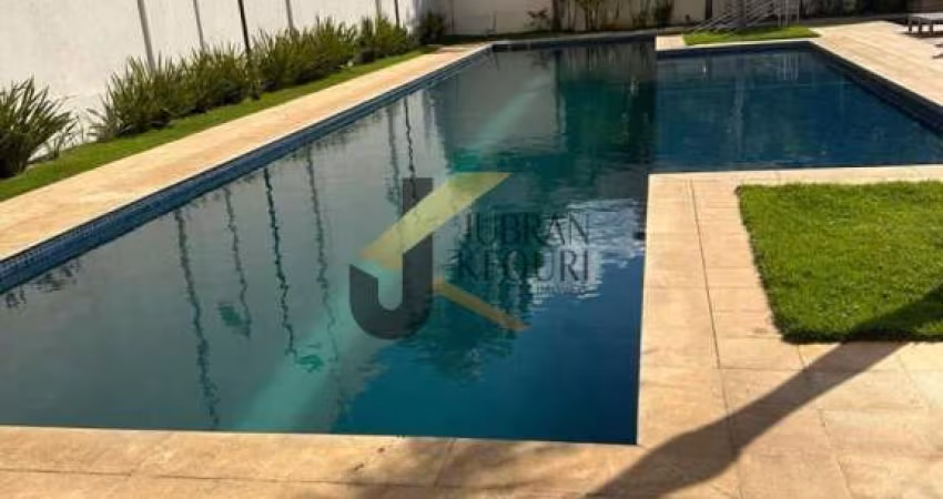 Apartamento Garden para Locação, Taquaral, Campinas. Com 2 dormitórios sendo 1 suíte, 1 banheiro social, living para 2 ambientes,  cozinha rica em armários e com cooktop e sugar. Varanda gourmet. 1 va