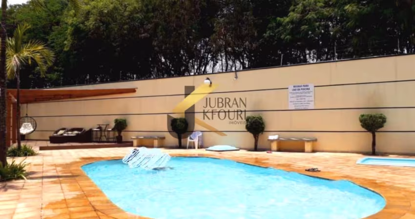 Apartamento à venda na Vila Orozimbo Maia (região do Carlos Lourenço) - Campinas, com 2 quartos, 1 vaga de garagem e lazer com piscina.